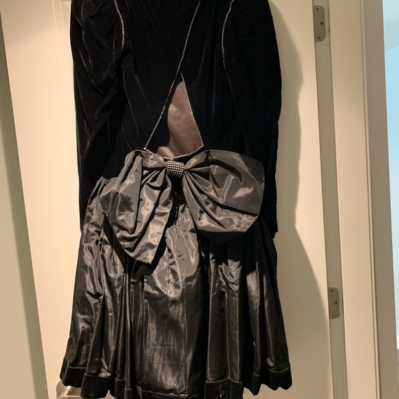 Formal short black dress - Picture 2 of 2